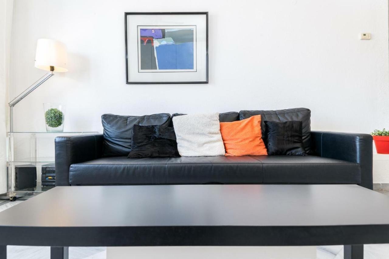 Lovely With River Views And Parking Appartement